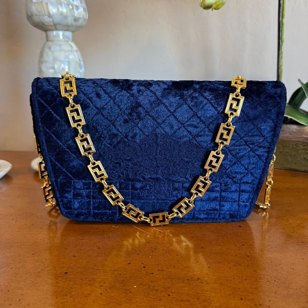 Very Rare Vintage Gianni Versace Blue Velvet Gold Chain Shoulder Bag - Picture 10 of 10